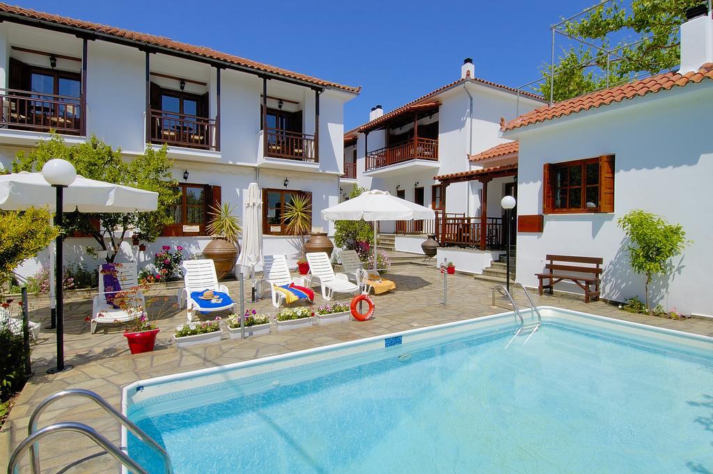 Charoula Apartment Platanias  Exterior photo