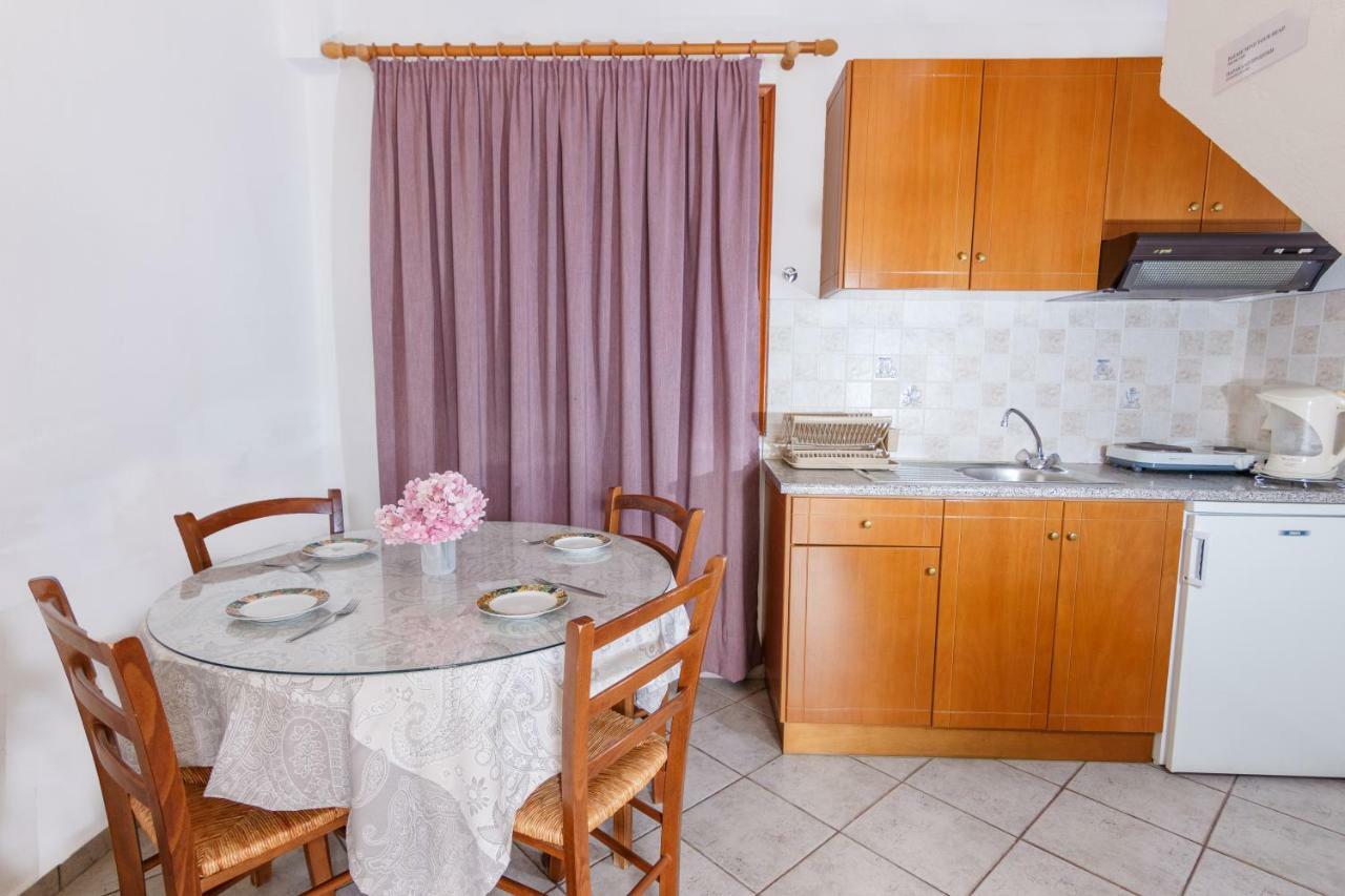 Charoula Apartment Platanias  Exterior photo